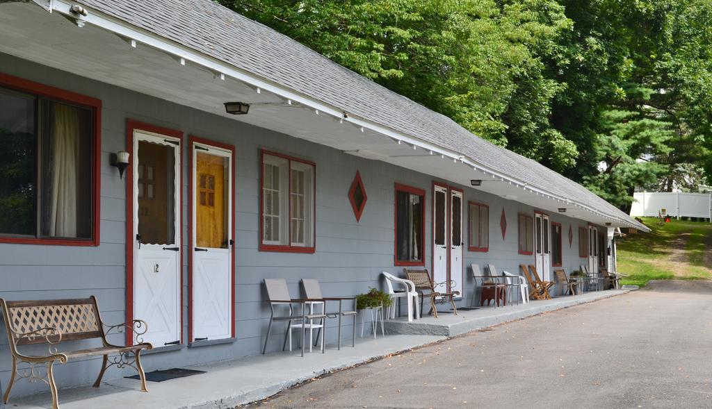 Chamber Lane Motel Round Lake Eksteriør billede